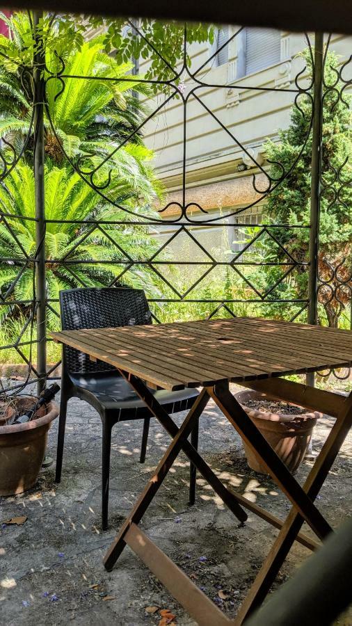 Ferienwohnung Un Giardino A Due Passi Dal Mare La Spezia Exterior foto